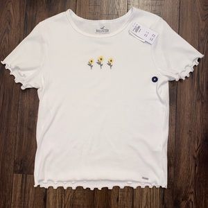 white cropped daisy hollister tee